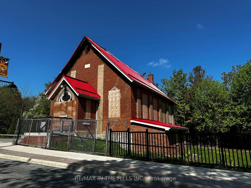 1532 Queen Street, Caledon