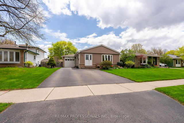 868 Governors Court