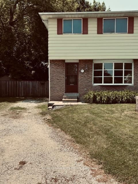 873 HOLLYHILL Court