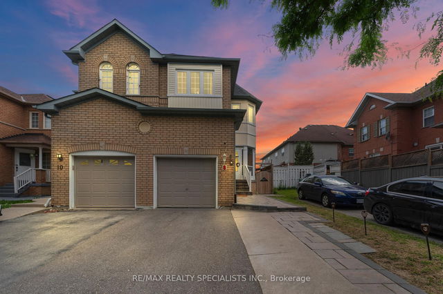 8 Coachwhip Road