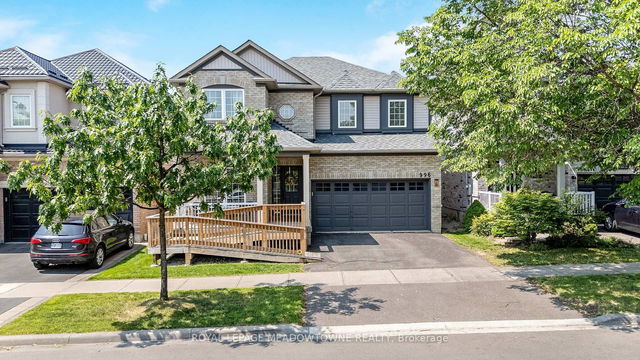 996 Vickerman Way