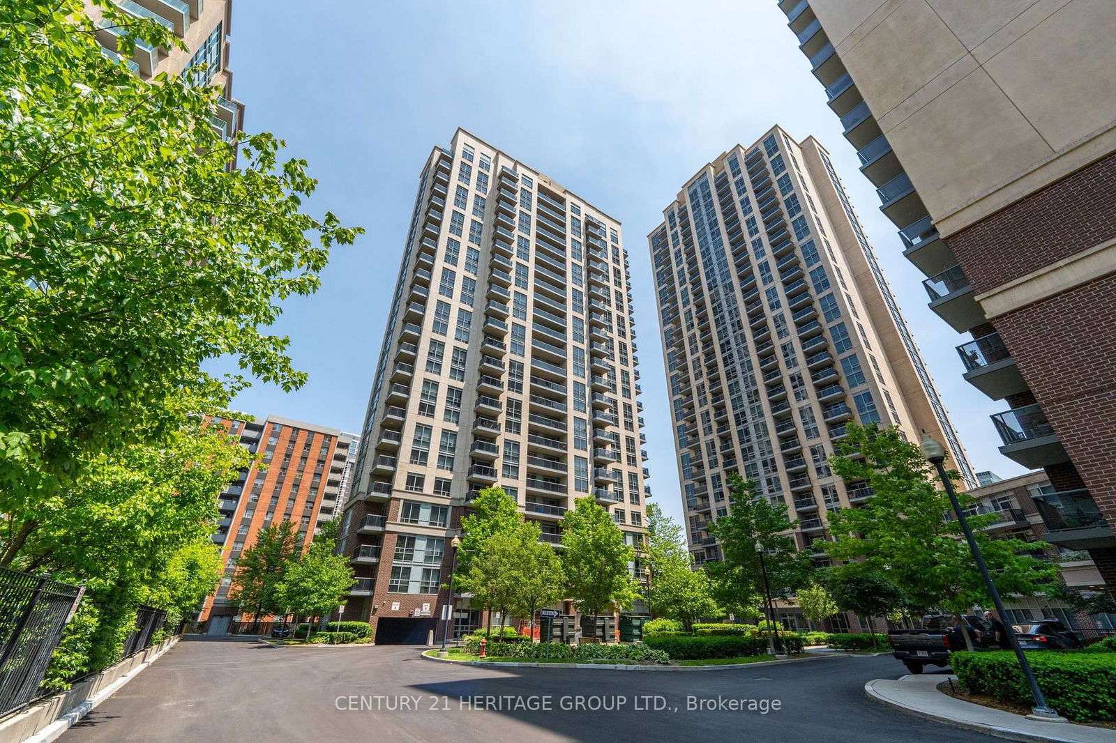 Condo for sale at 2002-5 Michael Power Place, Toronto, Islington-City Centre West, M9A 0A3 - MLS: W12219425