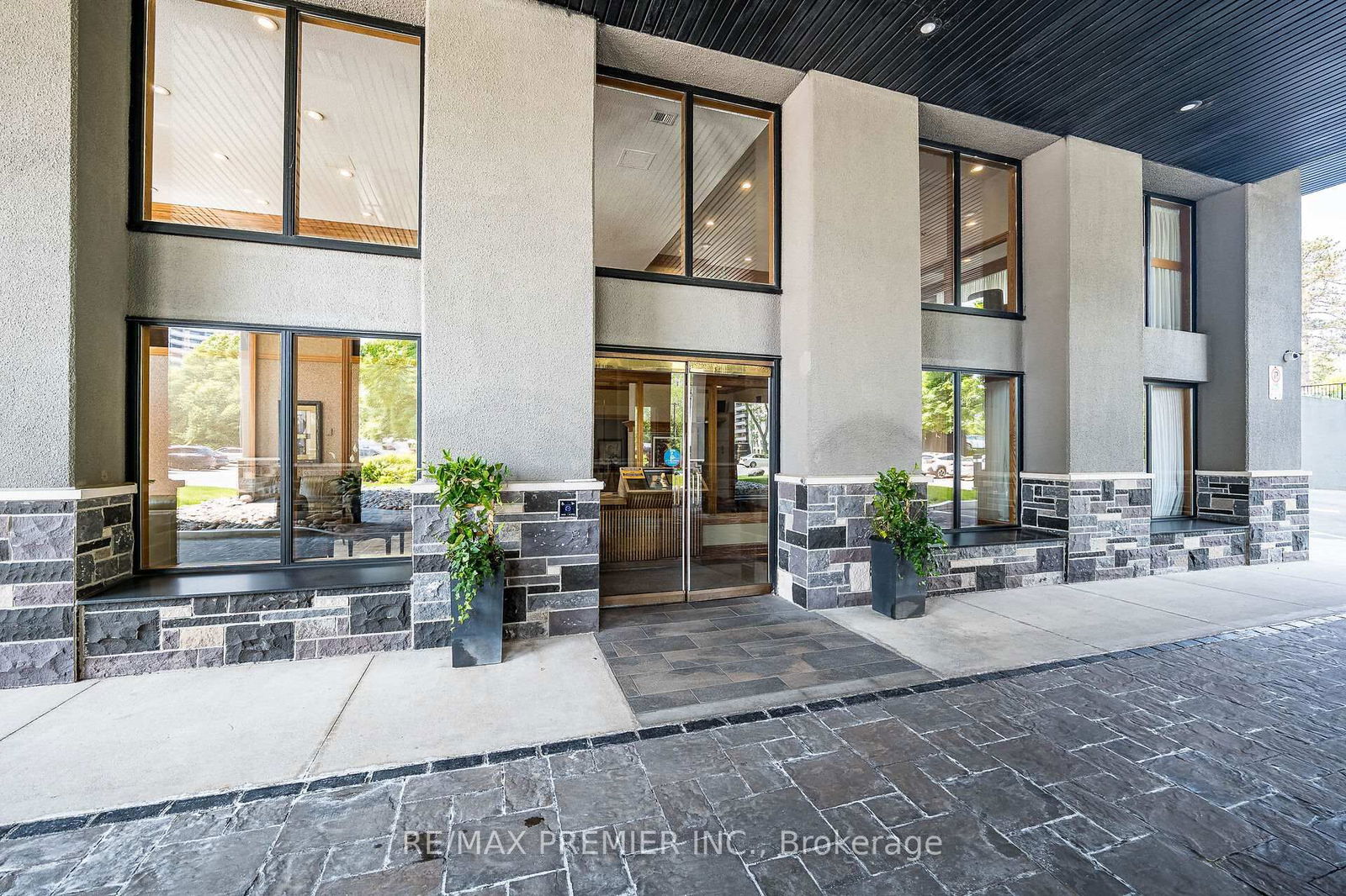 Condo for sale at 1606-40 Richview Road, Toronto, Humber Heights, M9A 5C1 - MLS: W12219611