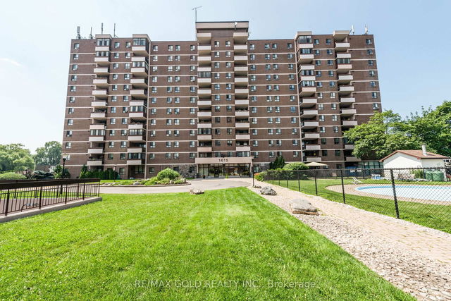 210 - 1615 Bloor Street E