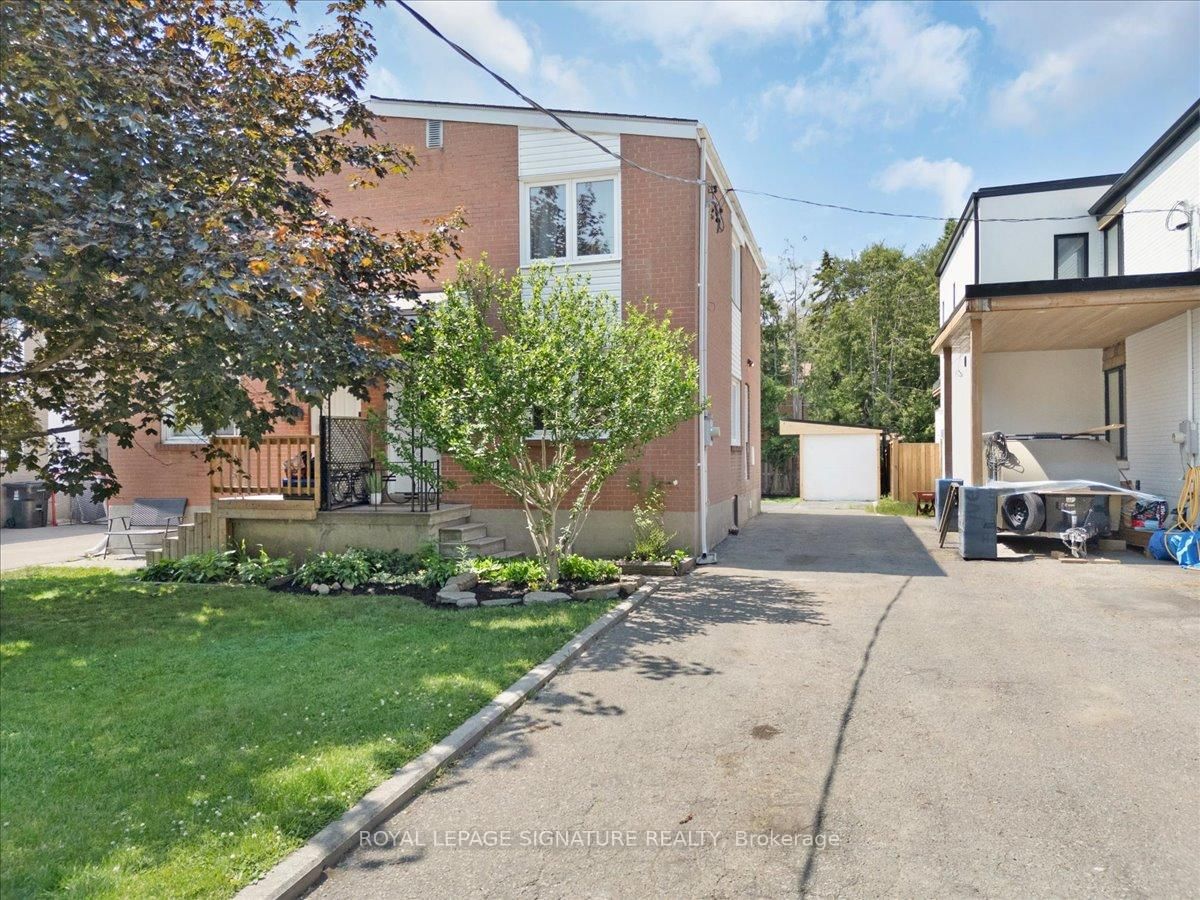 Property at 46 Van Stassen