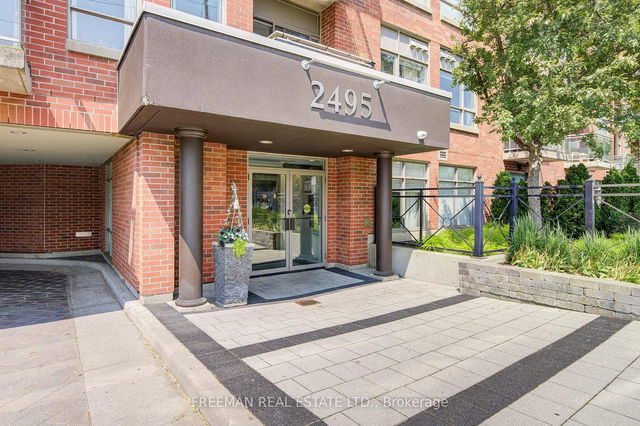 221 - 2495 Dundas Street