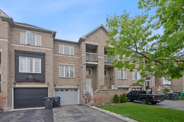 33 Cedarvalley Boulevard