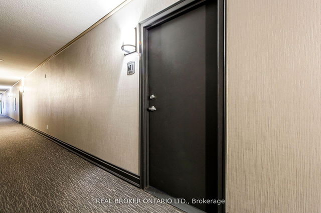 611 - 1000 Cedarglen Gate