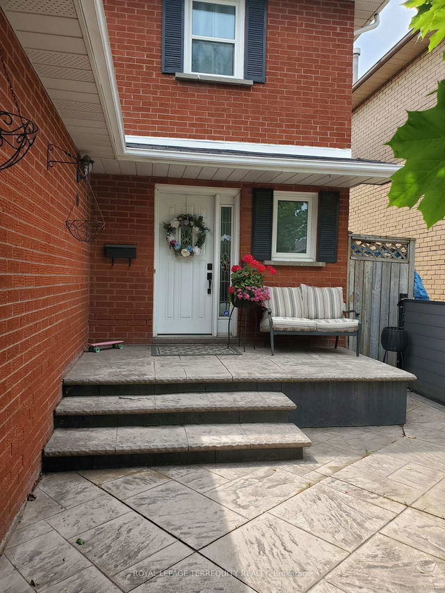 19 Tralee Street
