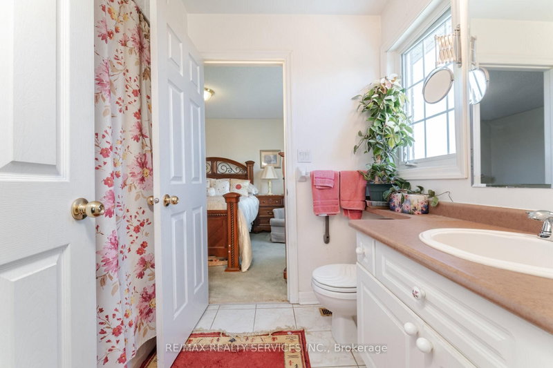 8 Sherbo Brampton,ON L7A 1P9 — Photo 32