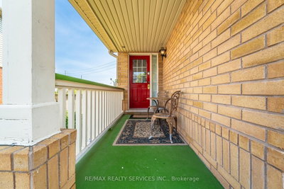 8 Sherbo Brampton,ON L7A 1P9 — Photo 5