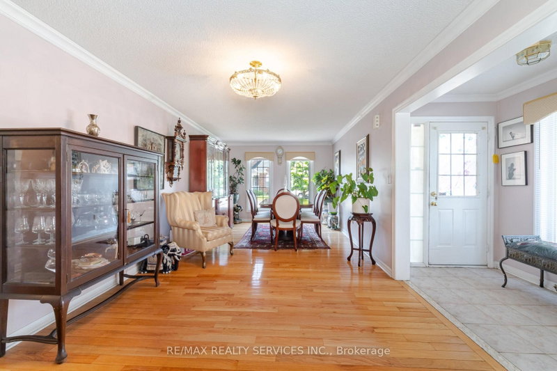 8 Sherbo Brampton,ON L7A 1P9 — Photo 9