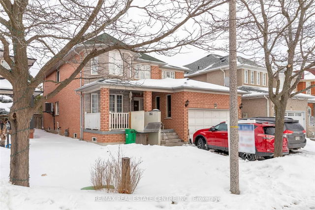 21 Sprucelands Avenue
