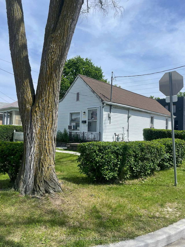 1171 Roselawn Avenue