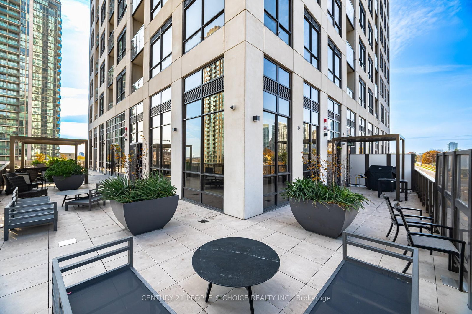 36 Elm Drive W, Unit 606 - Photo 41