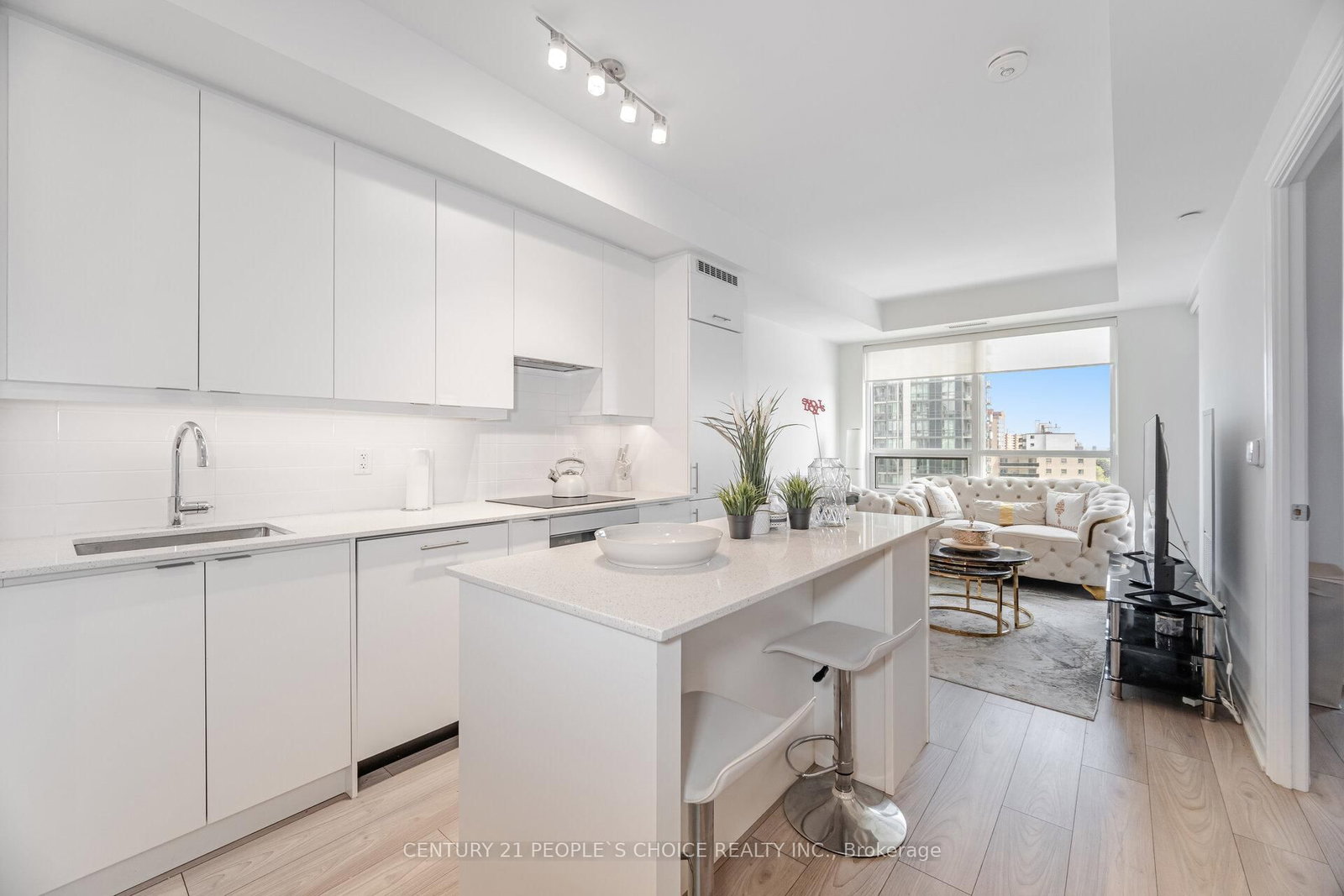 36 Elm Drive W, Unit 606 - Photo 9