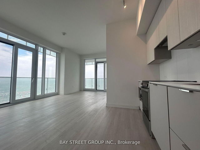 5510 - 3883 Quartz Road