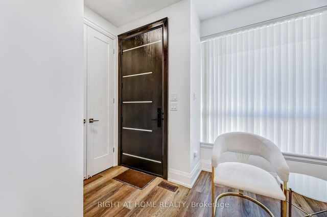 135 High Street W