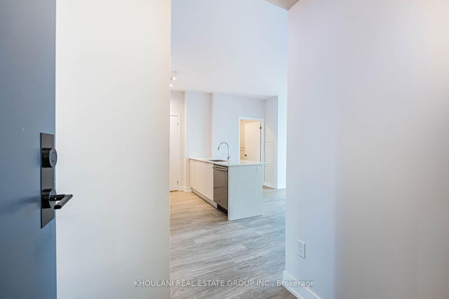 3501 - 430 Square One Drive