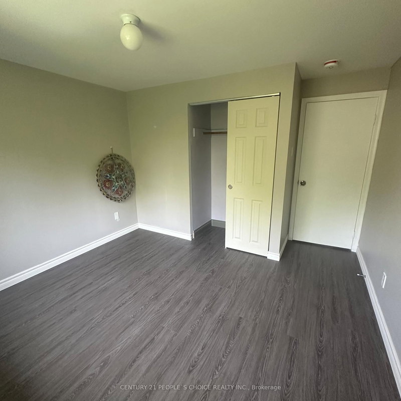 Unit 2 - 199 Avondale Blvd, Brampton, L6T 1J1 | Image 2