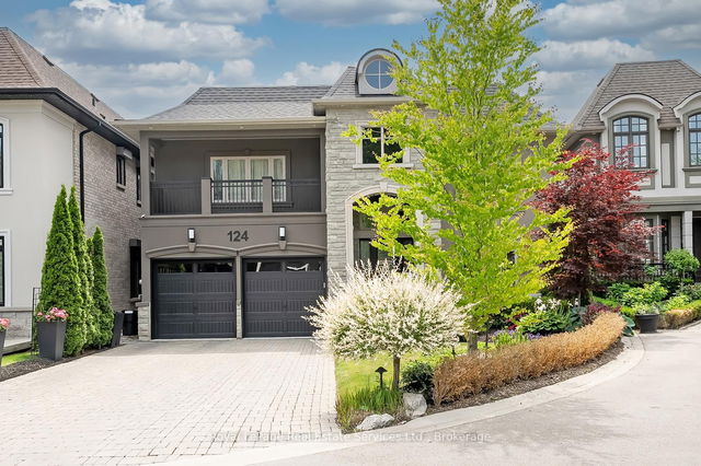 124 Paliser Court