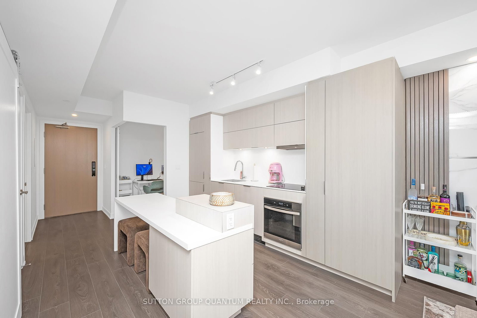 370 Martha Street, Unit 1104 - Photo 4