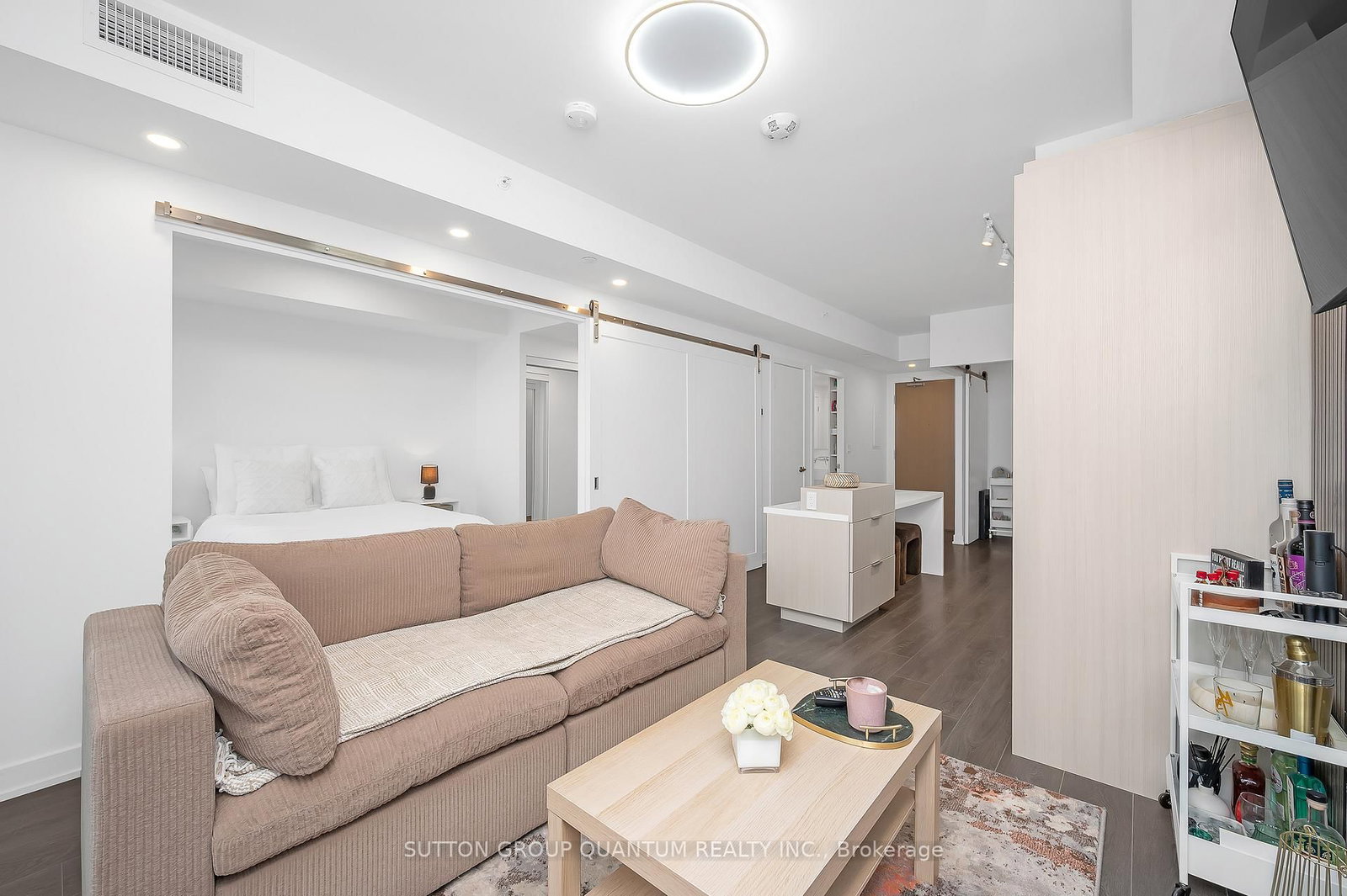370 Martha Street, Unit 1104 - Photo 8
