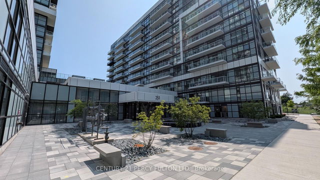 128 - 251 Manitoba Street