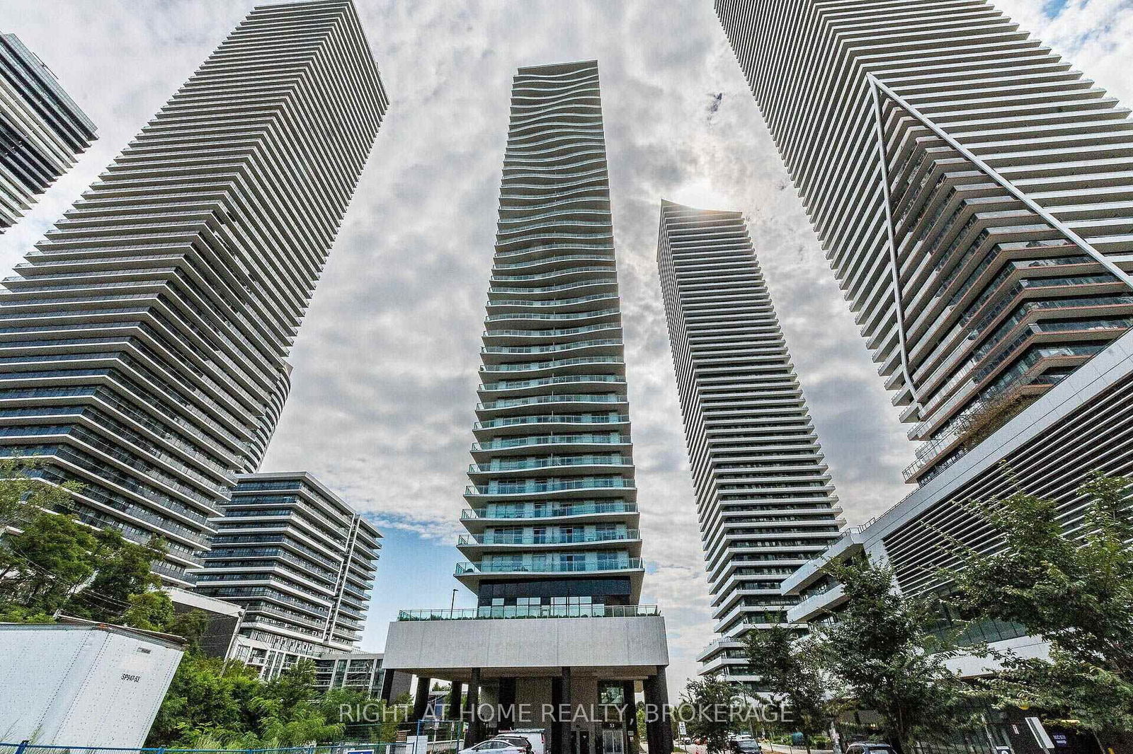Condo for sale at 1805-33 Shore Breeze Drive, Toronto, Mimico, M8V 1A1 - MLS: W12221901