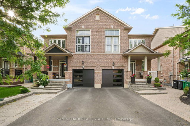 73 Pergola Way