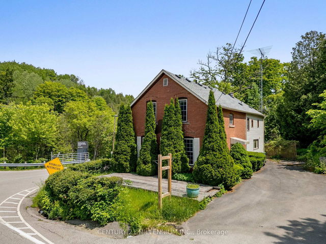 815 Forks Of The Credit Road