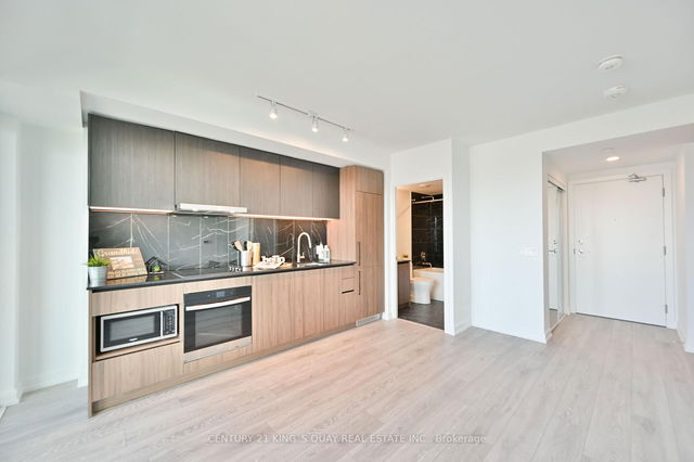 628 - 1100 Sheppard Avenue W