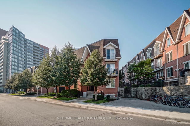 1124 - 20 Laidlaw Street