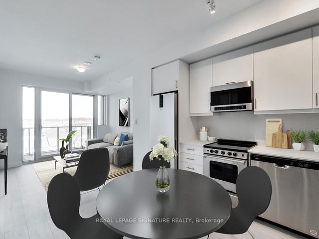 603 - 412 Silver Maple Road