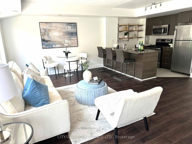 212 - 16 Foundry Avenue