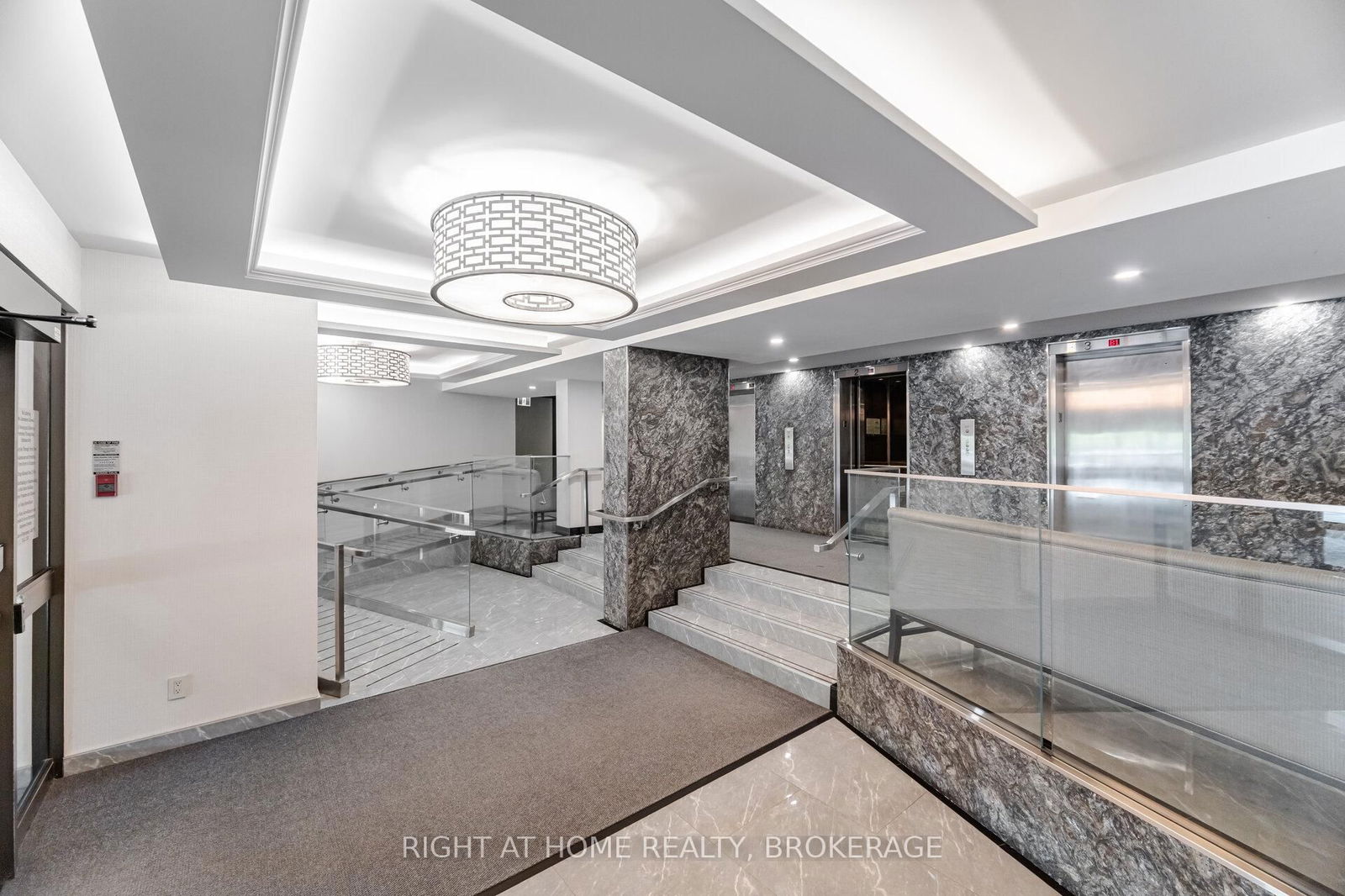 Condo for sale at 811-714 The West Mall, Toronto, Eringate-Centennial-West Deane, M9C 4X1 - MLS: W12223590