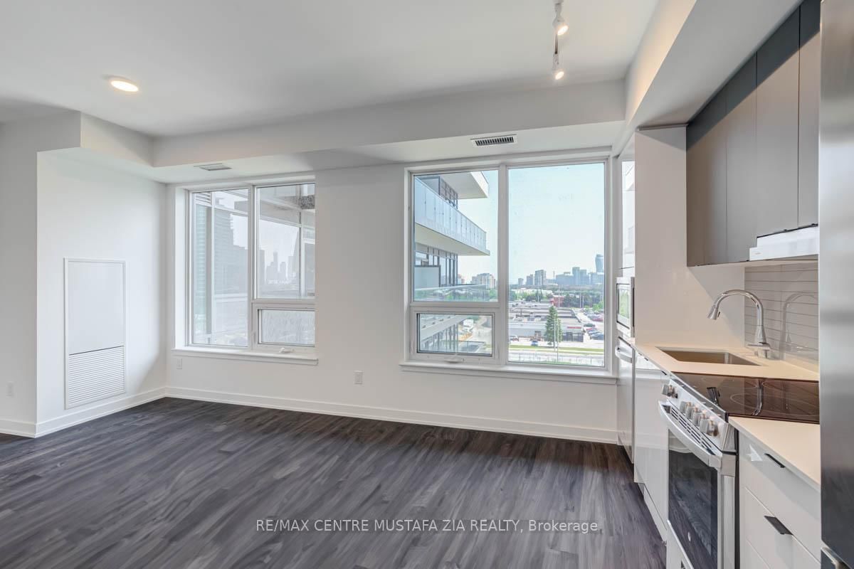 5105 Hurontario Street, Unit 532 - Photo 7