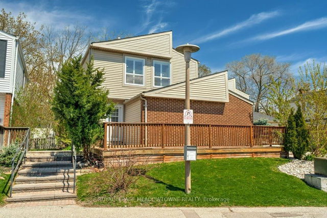10 - 336 Queen Street S