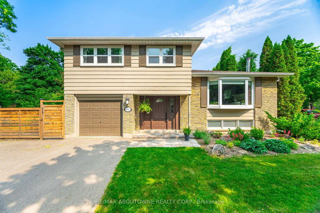 476 Maple Avenue