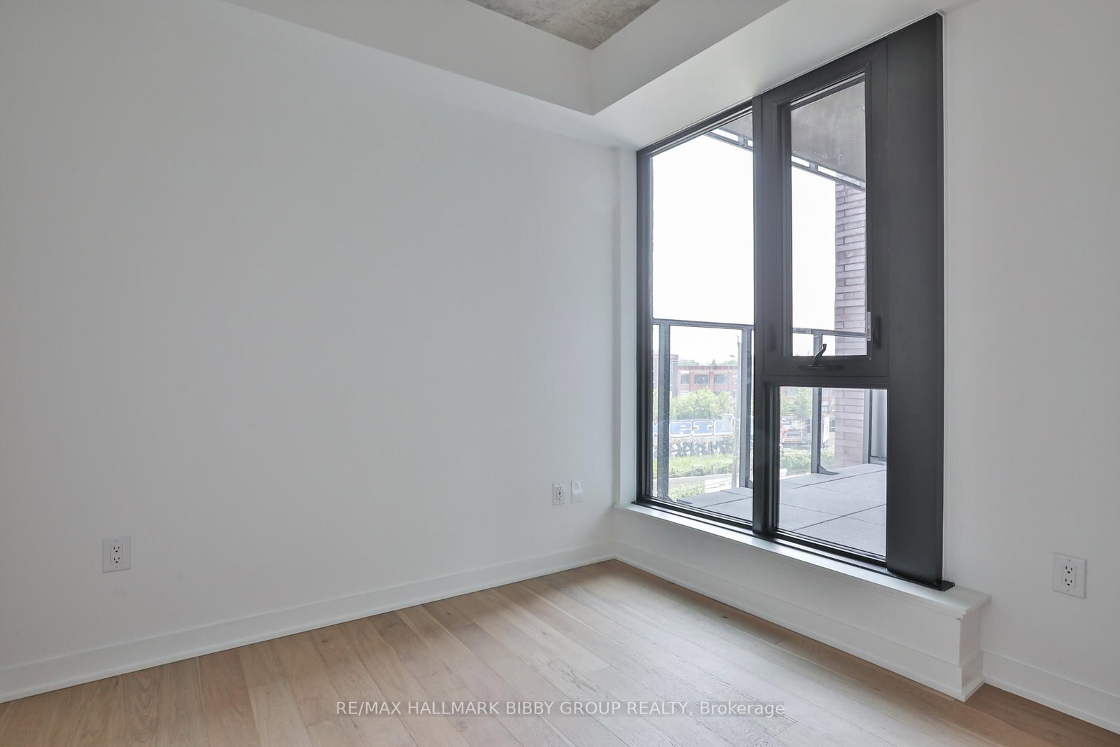 2625 Dundas Street W, Unit 507 - Photo 11