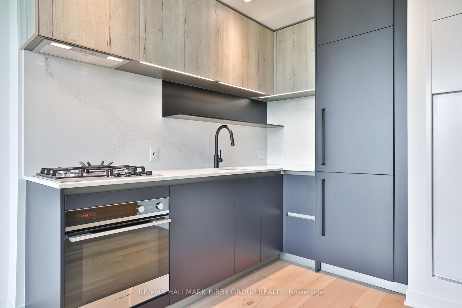 2625 Dundas Street W, Unit 507 - Photo 4