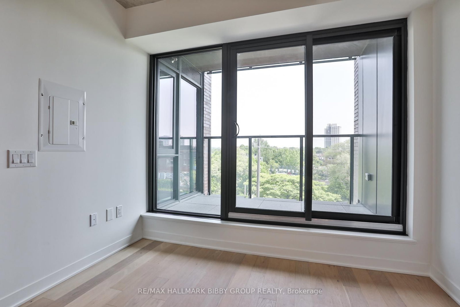 2625 Dundas Street W, Unit 507 - Photo 7