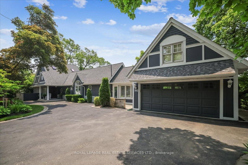 382 Trafalgar Rd, Oakville, L6J 3H5 | Image 3