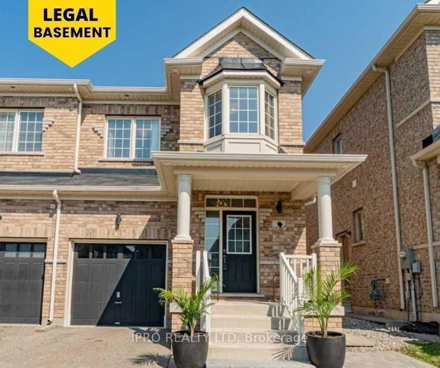 Upper - 5 Chesterwood Crescent