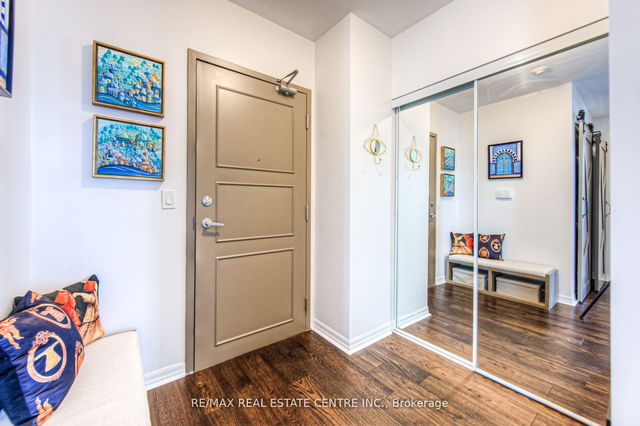 3303 - 220 Burnhamthorpe Road W