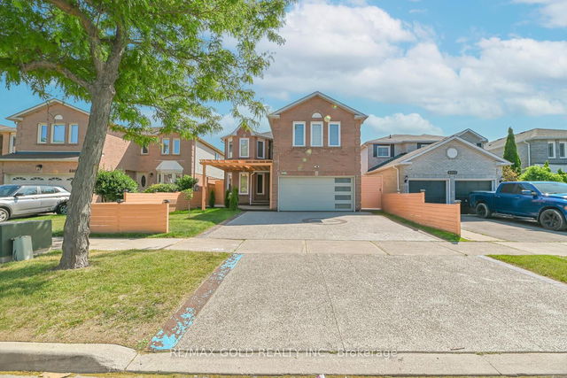 6008 Grossbeak Drive