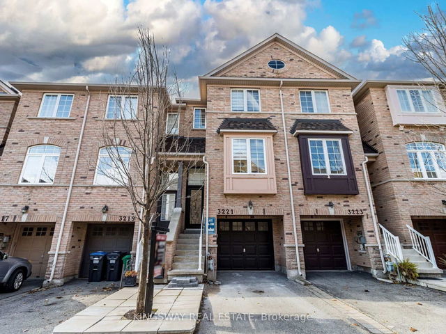 3221 Redpath Circle