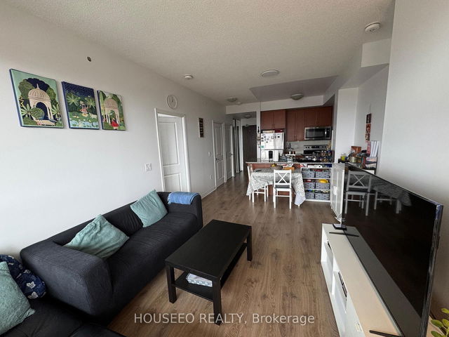 2217 - 349 Rathburn Road
