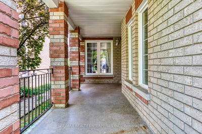 22 Sweet Briar Lane, Brampton - Snelgrove image-0-1