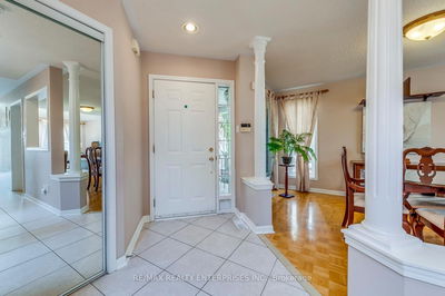 22 Sweet Briar Lane, Brampton - Snelgrove image-0-2